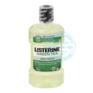 Nước súc miệng Listerine Green Tea 750ml giúp loại bỏ mảng bám, ngăn ngừa sâu răng